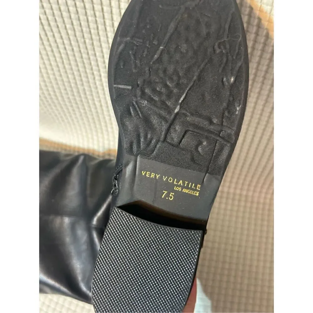 Volatile NEW size 7.5 tall black harness riding boots Meridee moto